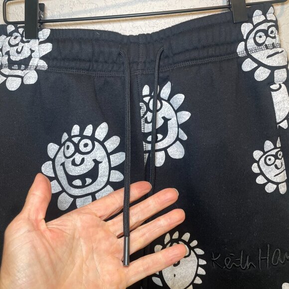 SP x Keith Haring White Flowers Pants Lifestyle Joggers Small - Picture 3 of 9